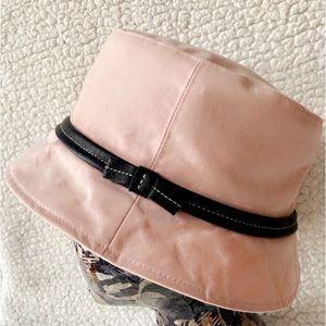 ♦️RARE♦️VINTAGE COACH LIGHT PINK BUCKET HAT